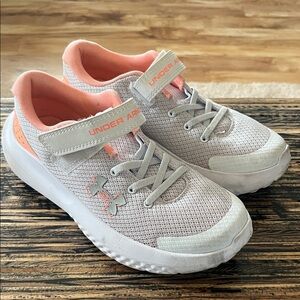 Under Armour Girls White and Coral Lightweight Mesh Sneakers